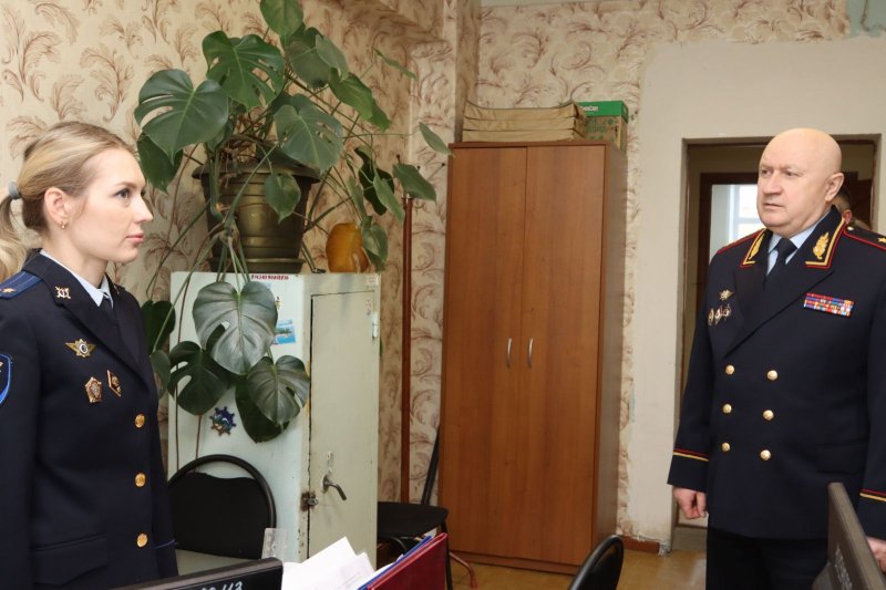 Генерал-лейтенант полиции Юрий Арсентьев посетил с рабочим визитом УМВД России по г. Дзержинску